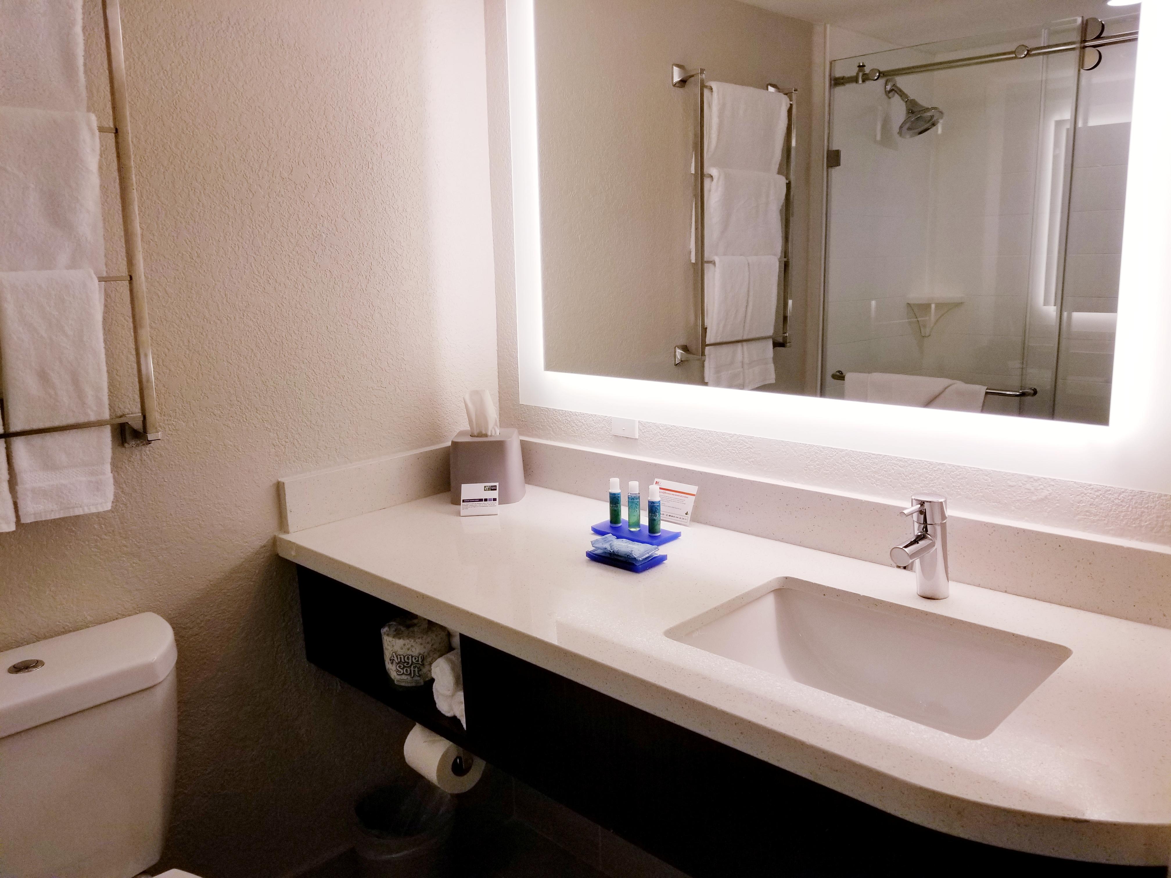 Holiday Inn Express Hotel & Suites Miami - Hialeah By Ihg Esterno foto