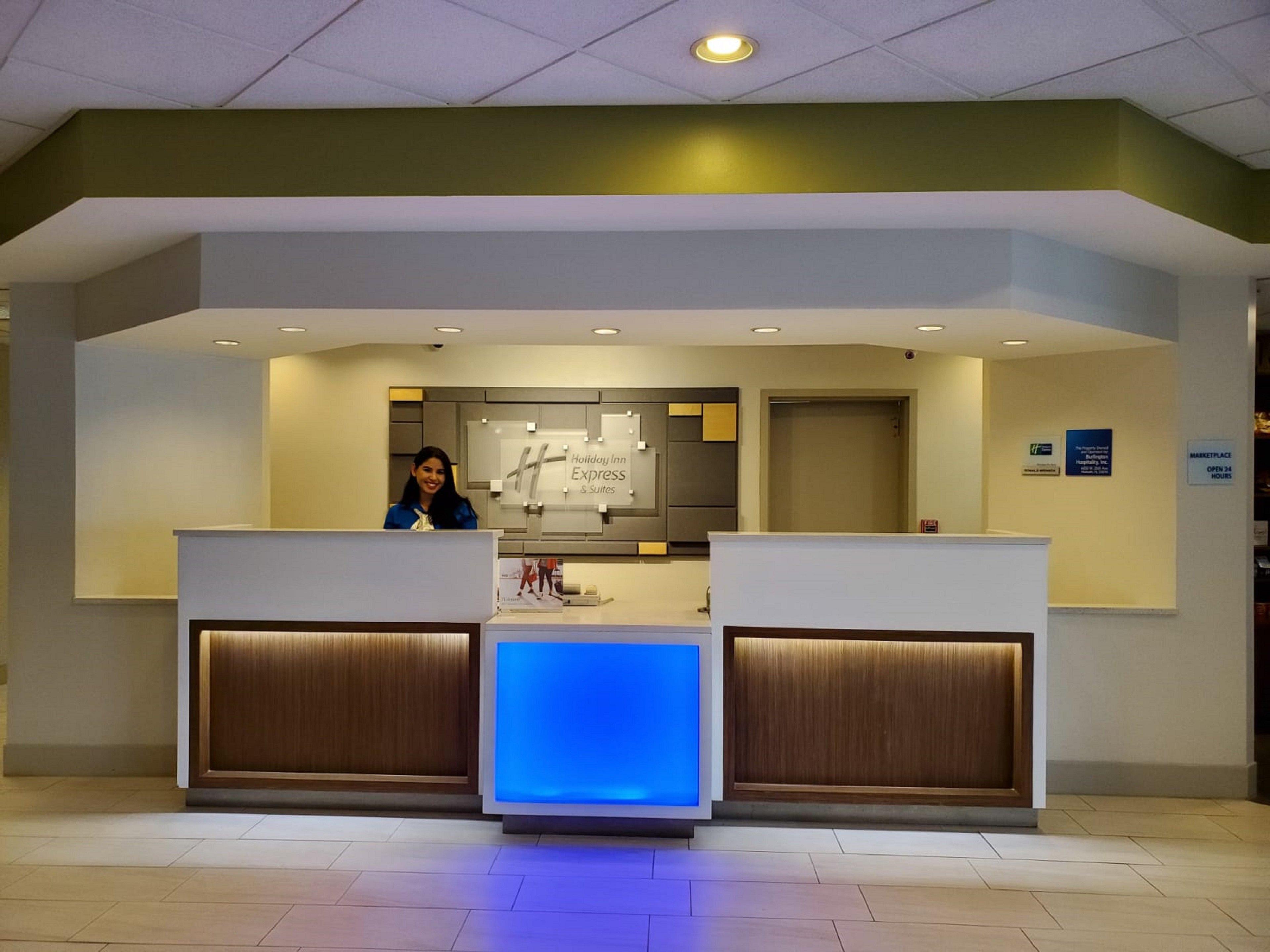 Holiday Inn Express Hotel & Suites Miami - Hialeah By Ihg Esterno foto