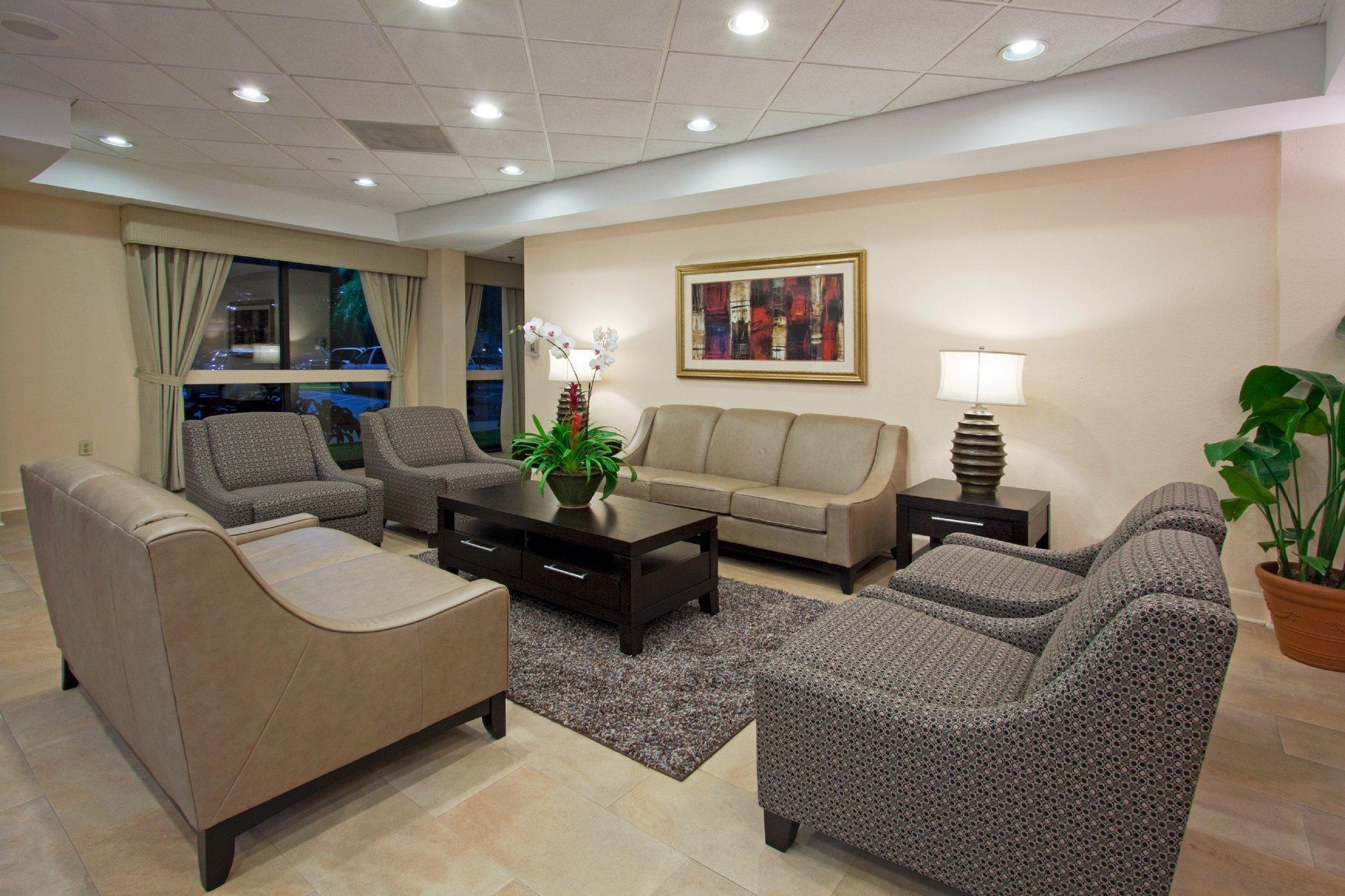 Holiday Inn Express Hotel & Suites Miami - Hialeah By Ihg Esterno foto