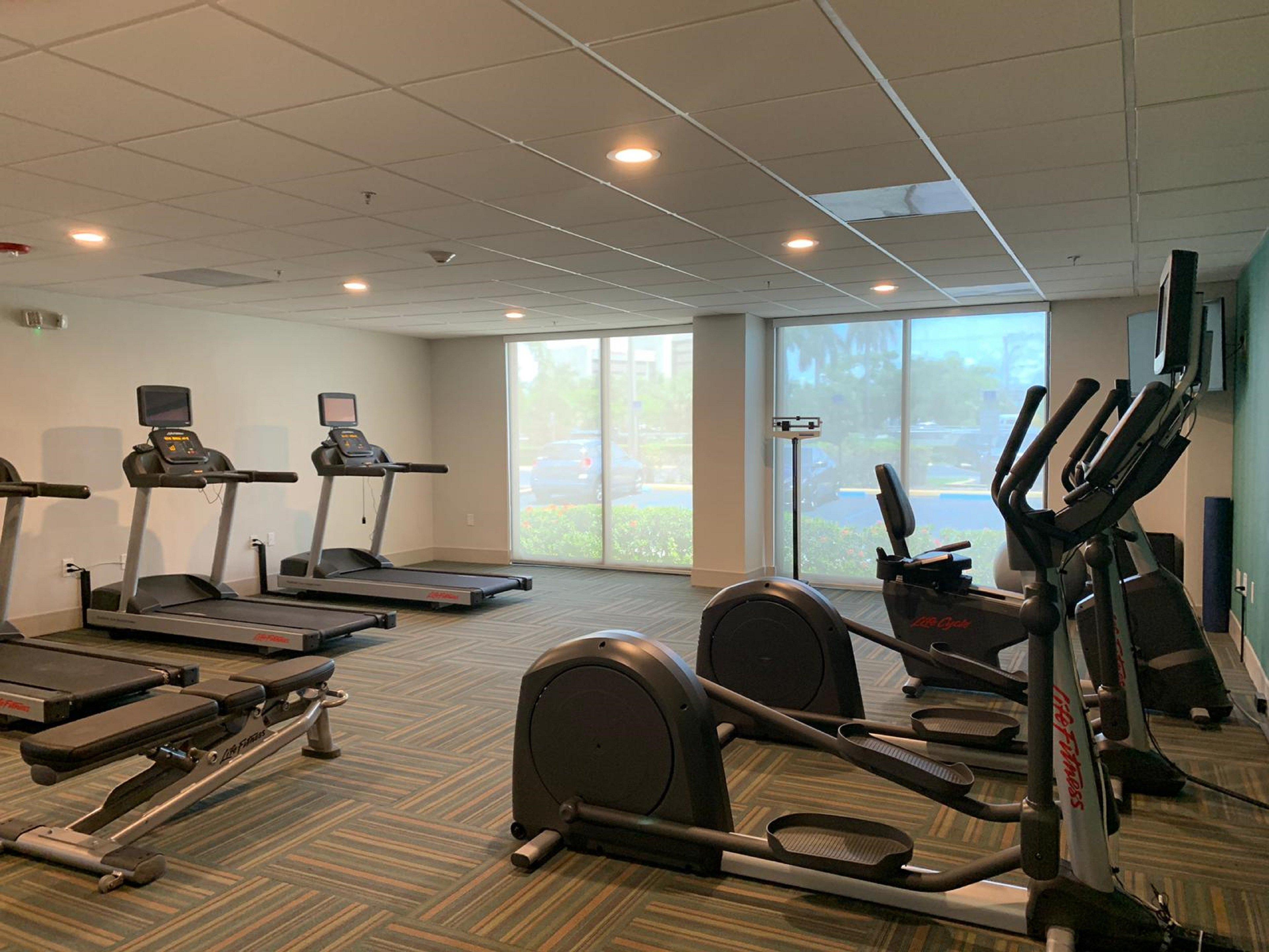 Holiday Inn Express Hotel & Suites Miami - Hialeah By Ihg Esterno foto